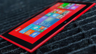 Illustration for article titled Lumia 2520 Review: Not Much More Than a Pretty Face